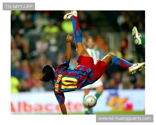 小罗当年在夜店喝到凌晨三点，第二天训练还能颠矿泉水瓶过人？