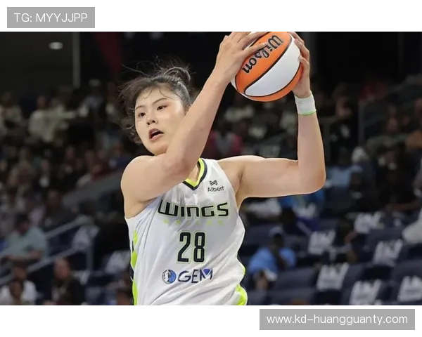 李月汝训练完顺手拎走个爱马仕？