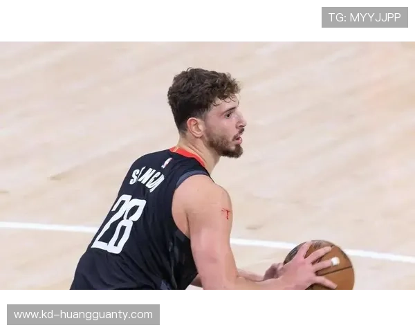 申京利用高位挡拆制造错位，提升篮下终结效率明显