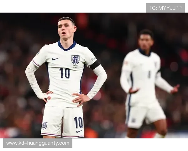 帕尔默与福登之争：10号位角色定位与场上影响力深度对比