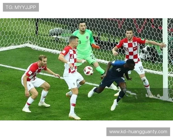 快速任意球的规则细节与裁判判罚标准解析