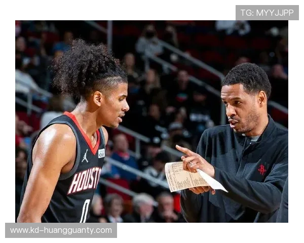 德斯蒙德班恩无球跑动提升空间，三分效率拉开与主力射手差距