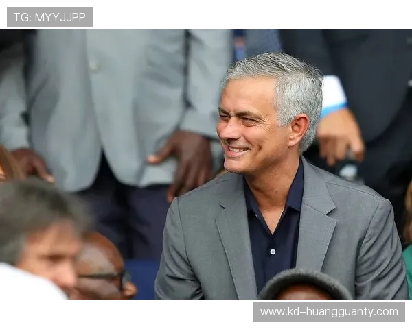 穆里尼奥调整高位逼抢策略助球队连续关键战压制对手防线